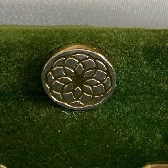 Vintage Swank Gold Tone Geometric Cuff Links & Tie Tack With Original Box - Picture 5 of 17